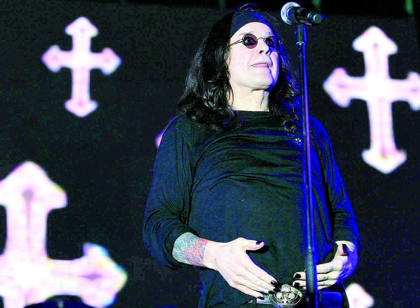 Por suspeita de traição, Ozzy Osbourne se separa de sua mulher